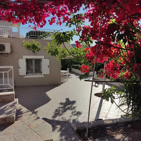 Villa Νηρηίδες -Αμφιτρίτη Γαλάτεια à Aliveri Extérieur photo